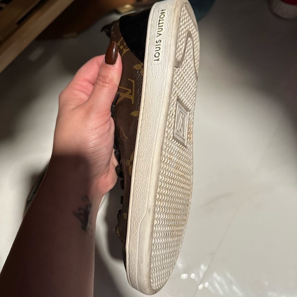 Louis Vuitton sneakers - Picture 3 of 3